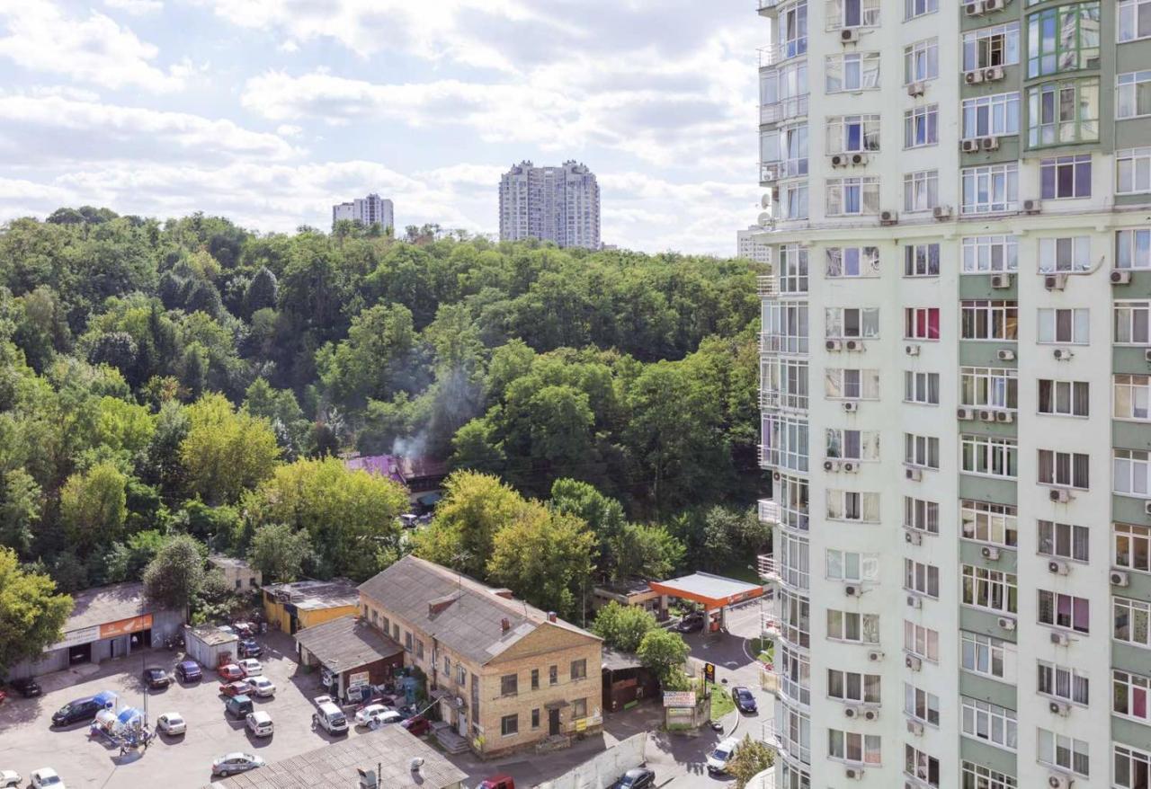 Navit Apartments With Breakfast, Near The Railway Station, The City Center And The Park Kiev Exterior foto