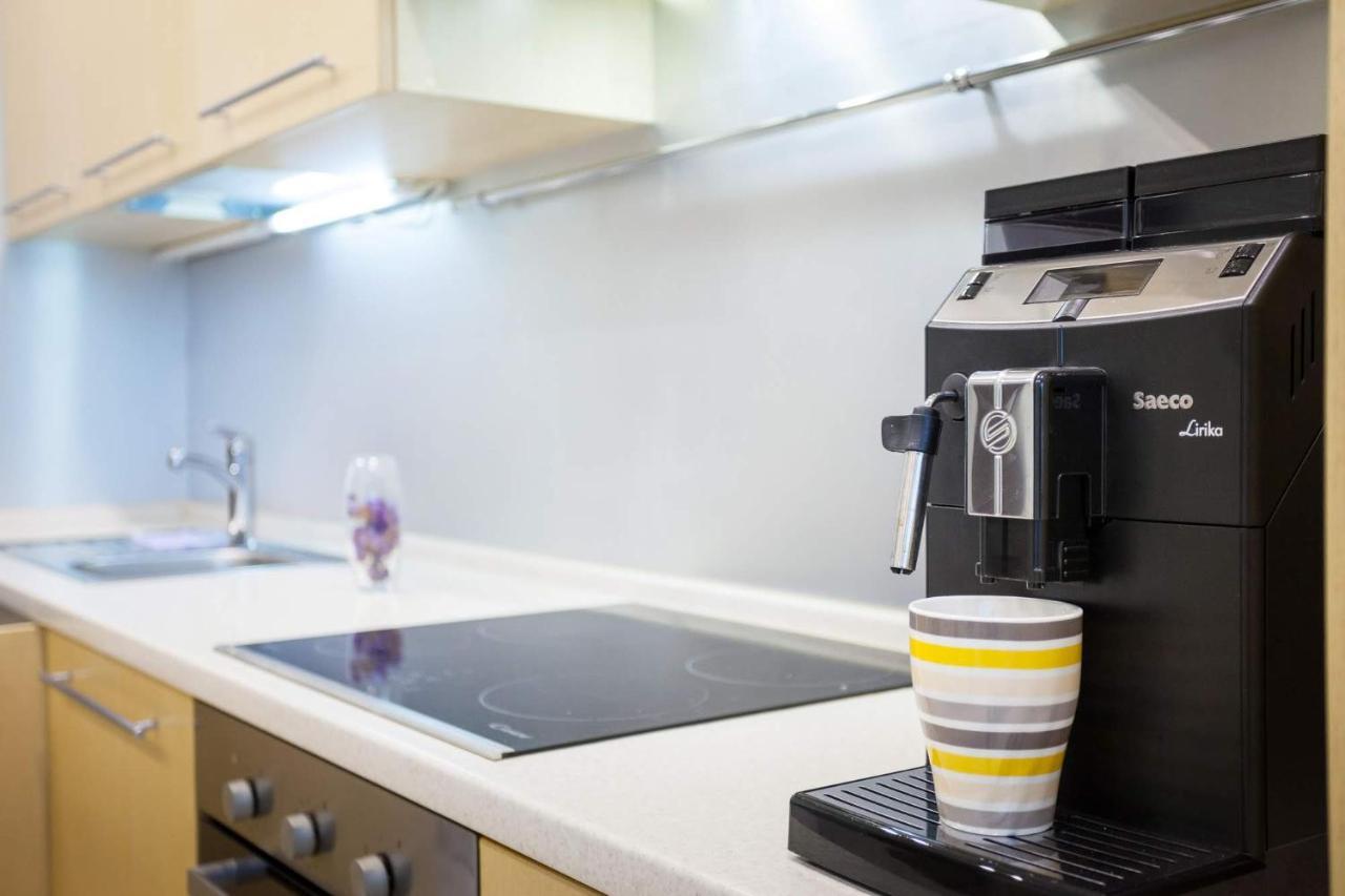 Navit Apartments With Breakfast, Near The Railway Station, The City Center And The Park Kiev Exterior foto
